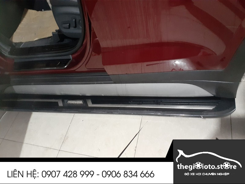 Bậc bước chân xe tucson