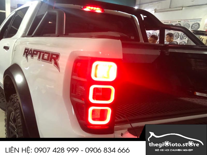 Đèn hậu - mí led xe raptor