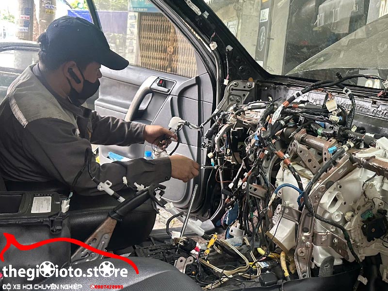 kiem-tra-he-thong-dieu-hoa-land-cruiser