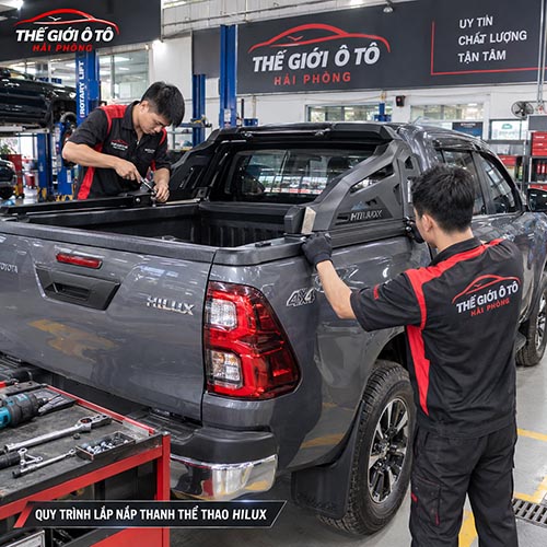 lap-thanh-the-thao-xe-toyota-hilux