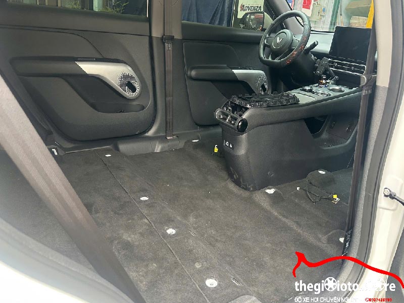 thao-ghe-de-boc-ghe-da-nappa-cho-xe-limogreen