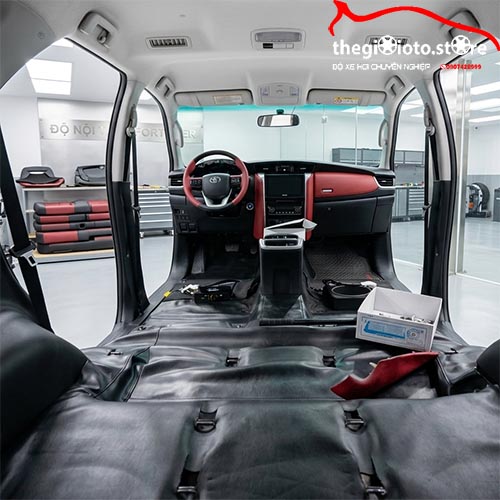 thi-cong-noi-that-fortuner-hai-phong