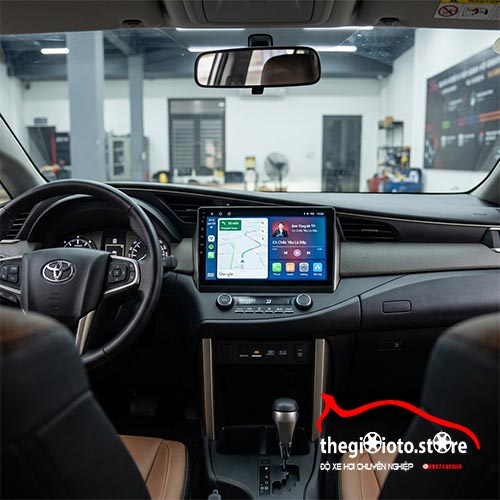 toyota-innova-sau-khi-lap-man-hinh-android-13-inch