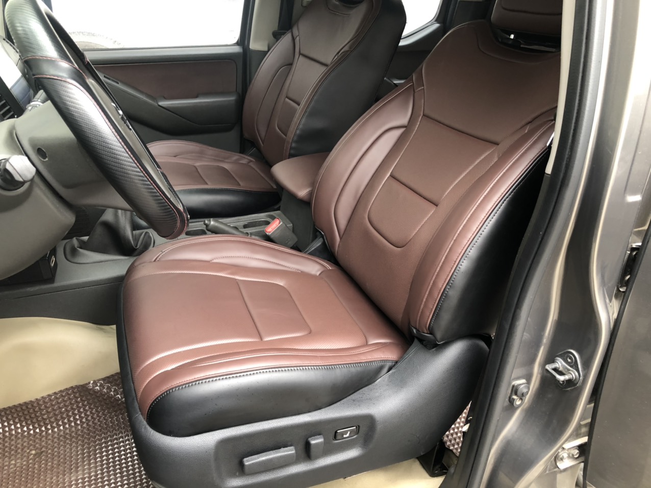 Ghế chỉnh điện xe X7