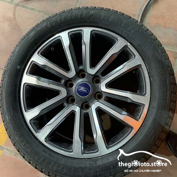 Thay lốp 265/60/20 goodyear cho xe Everest