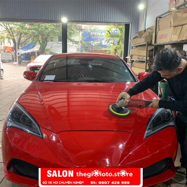 Đánh bóng cho xe Genesis