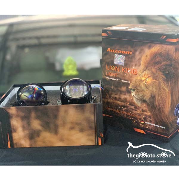 Độ bi pha Aozoom Lion King cho xe Innova