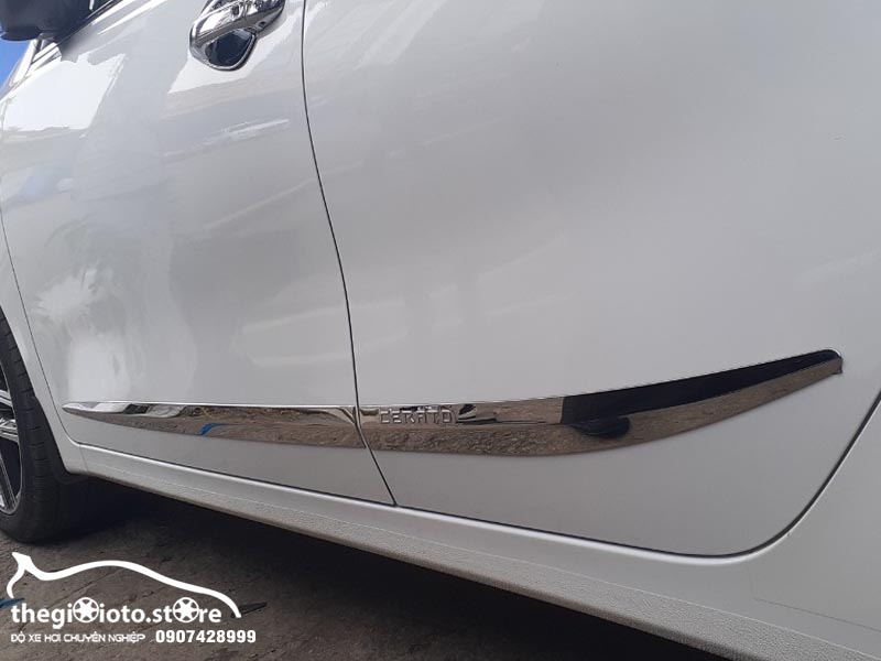Nẹp sườn trang trí xe Cerato