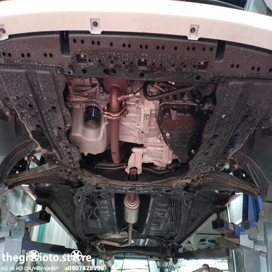 Sơn phủ gầm xe Suzuki Ertiga