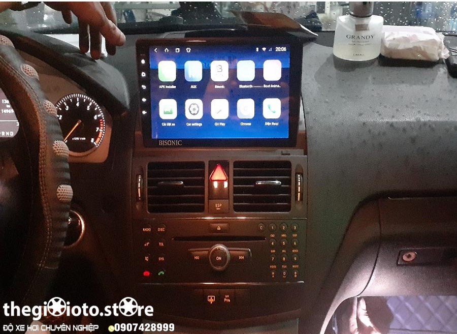 Màn hình android xe Mercedes
