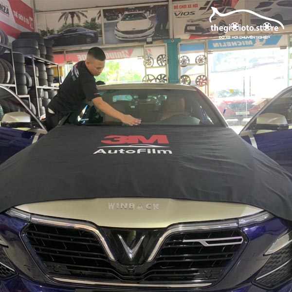 Dán phim cách nhiệt 3M cho xe LUX A