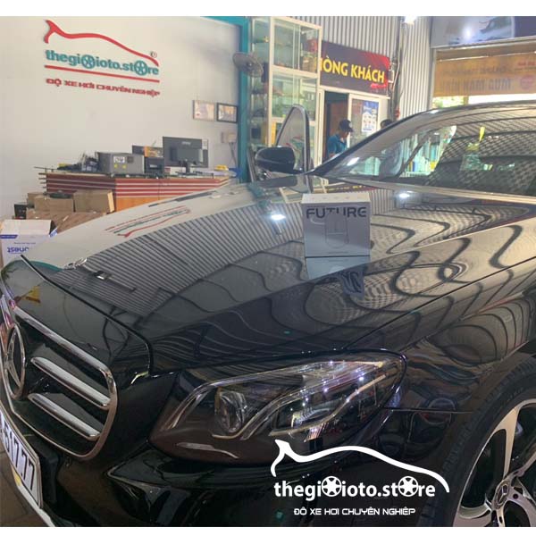 Độ cam hành trình 360 độ cho xe Mercedes