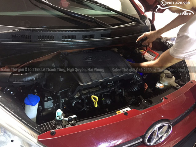 Rửa khoang máy xe Hyundai i10