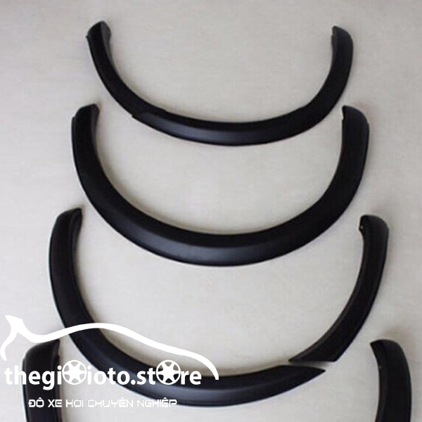 Lắp đặt ốp cua lốp cho xe Ranger tại Hải Phòng.Lắp đặt ốp cua lốp cho xe Ranger tại Hải Phòng.