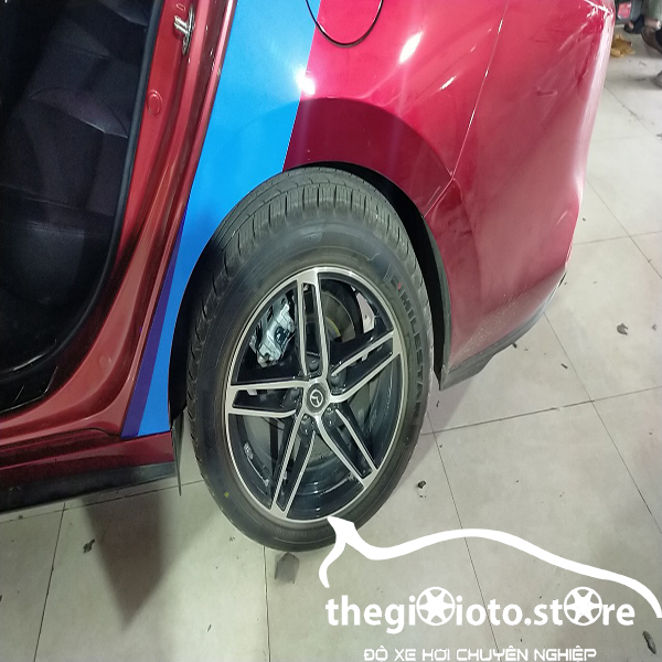 Độ Lazang chiếc xe Mazda 3 đã thay đổi ngoại hình như thế nào?