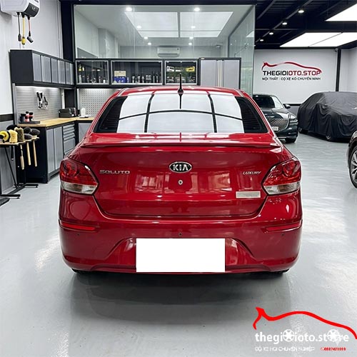 Đổ Dầu Máy Cho Xe Soluto Hải Phòng