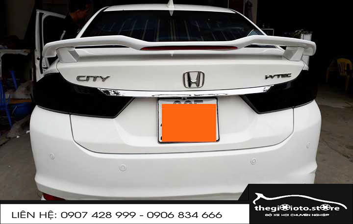Đuôi gió cao dáng thể thao xe Honda City