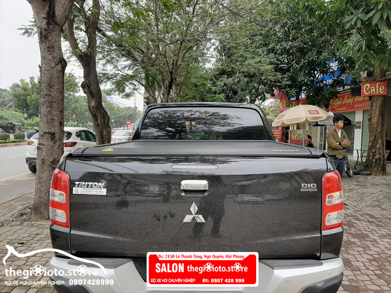 Nắp thùng xe bán tải Triton