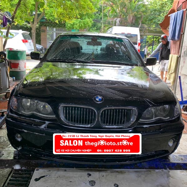 Rửa xe và dọn nội thất cho xe BMW