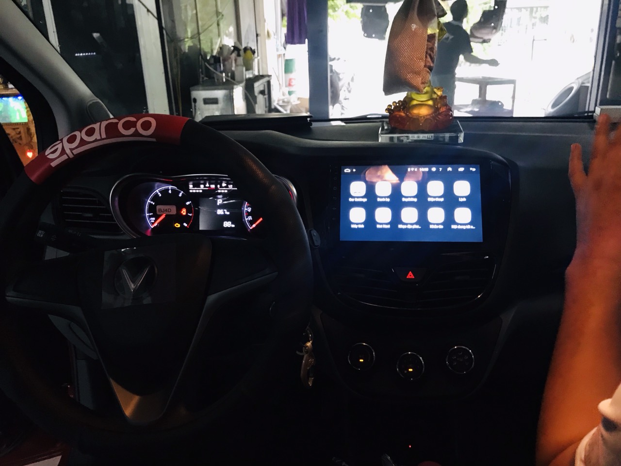 Lắp màn hình Android cho xe Fadil