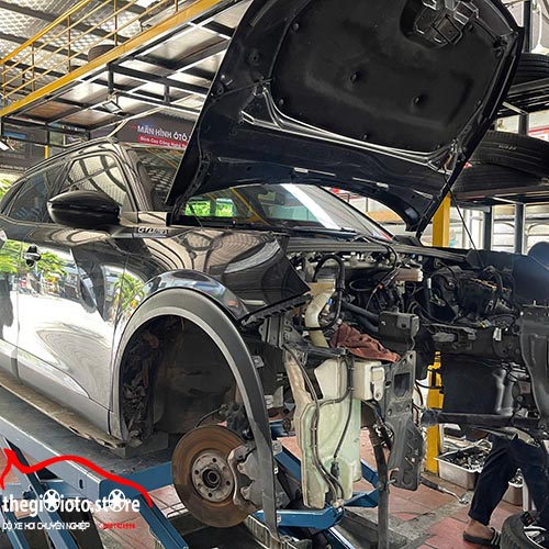 Đại tu xe Peugeot bị ngập nước