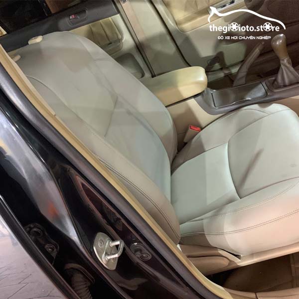 May ghế da cho xe Camry
