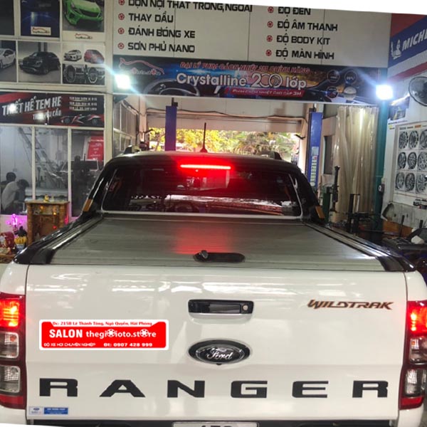 Độ nắp thùng xe bán tải Ford Ranger