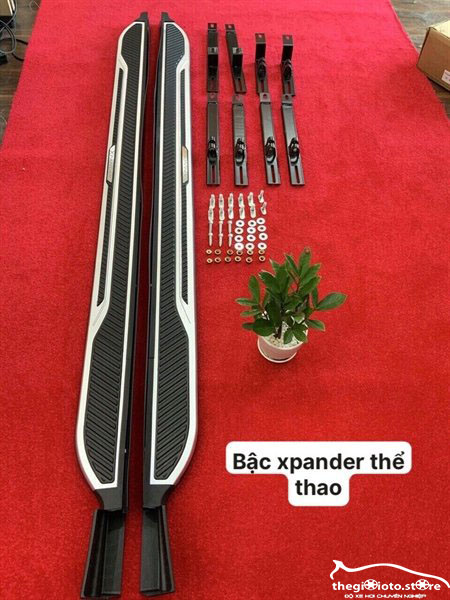 Bậc dẫm chân cho xe Xpander