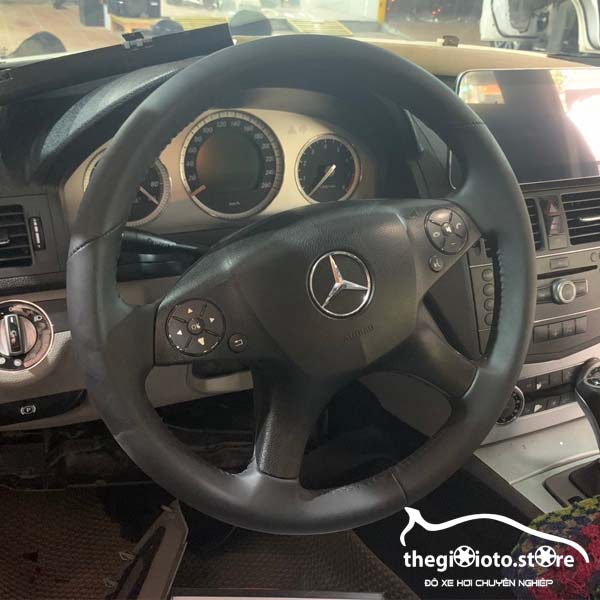 May vô lăng cho xe Mercedes C300